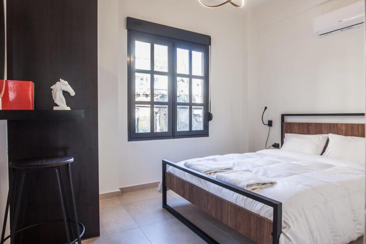 Beautiful Elegant Apartment Next To Monastiraki Atenas Exterior foto