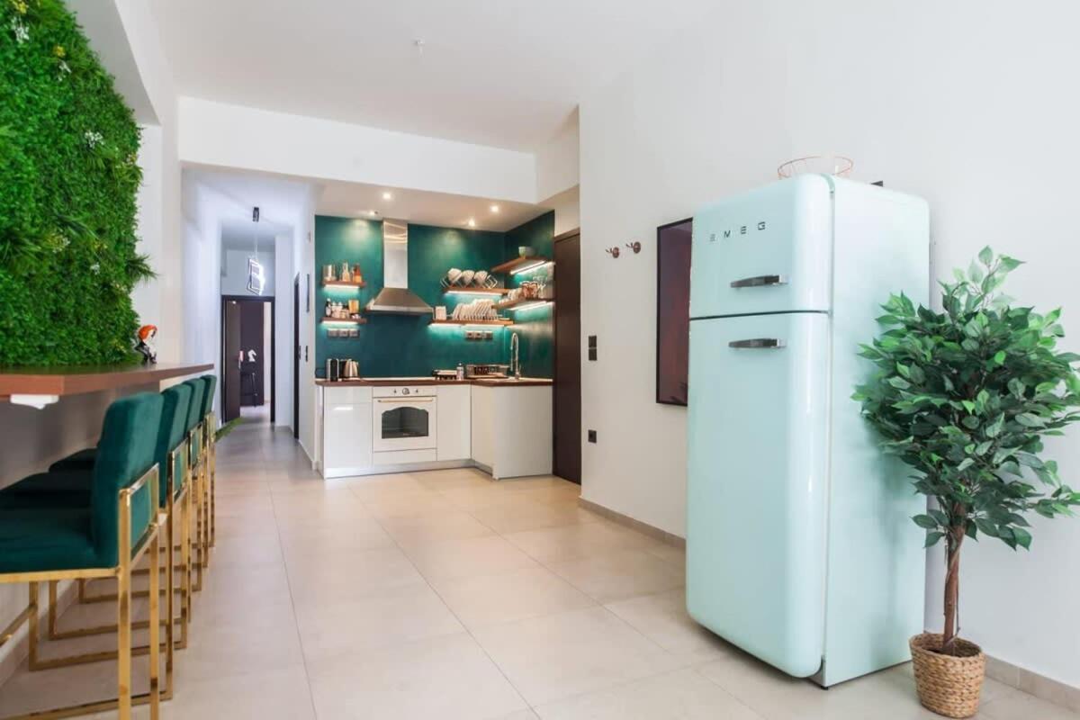 Beautiful Elegant Apartment Next To Monastiraki Atenas Exterior foto